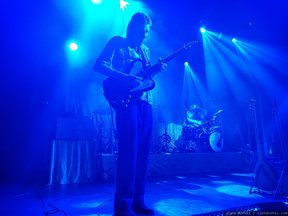 Thijs Elzinga, Altın Gün, Sala Apolo, Barcelona