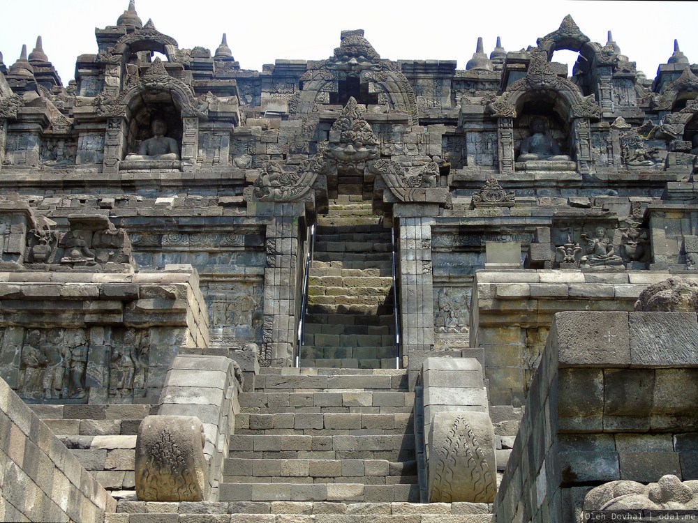 ŝtuparo en Borobuduro