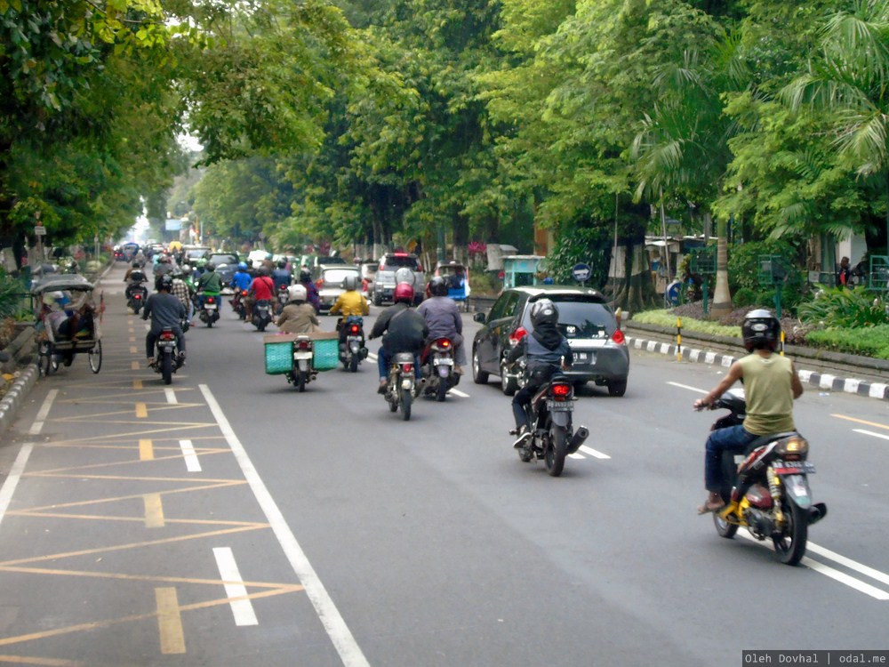 motorcikloj en Jogjakarto