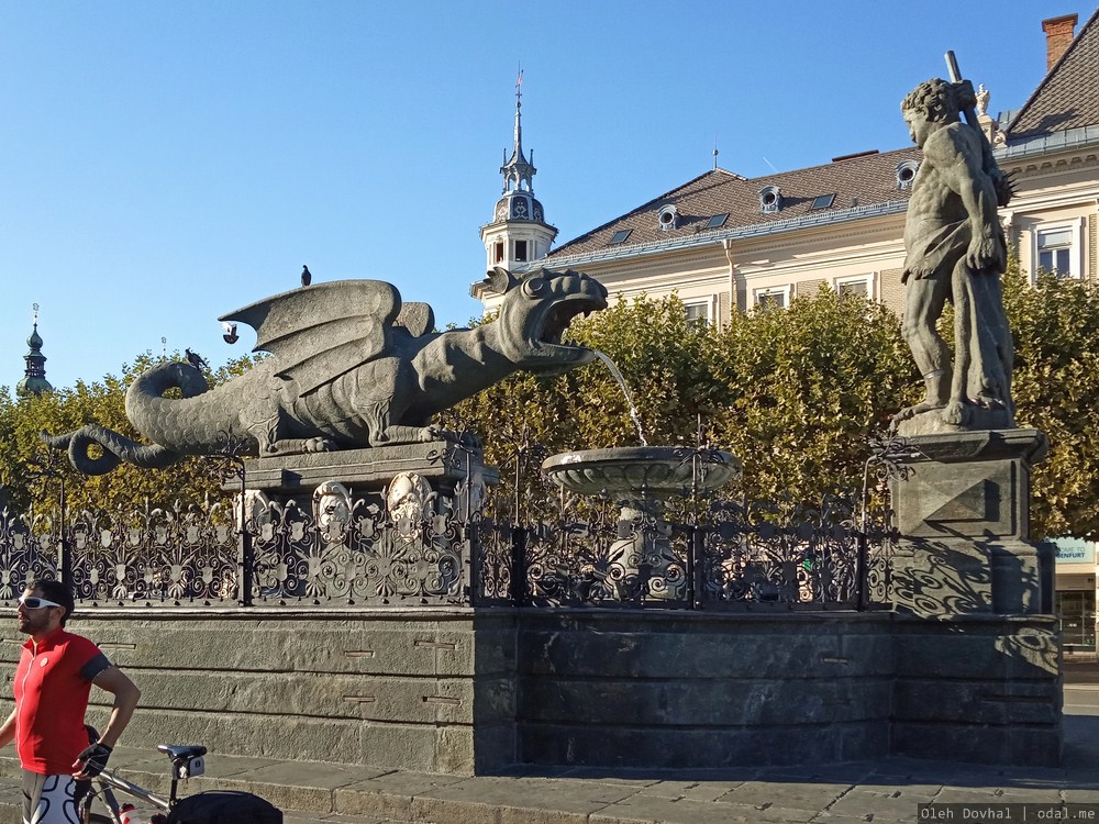 фонтан дракона, Клагенфурт
